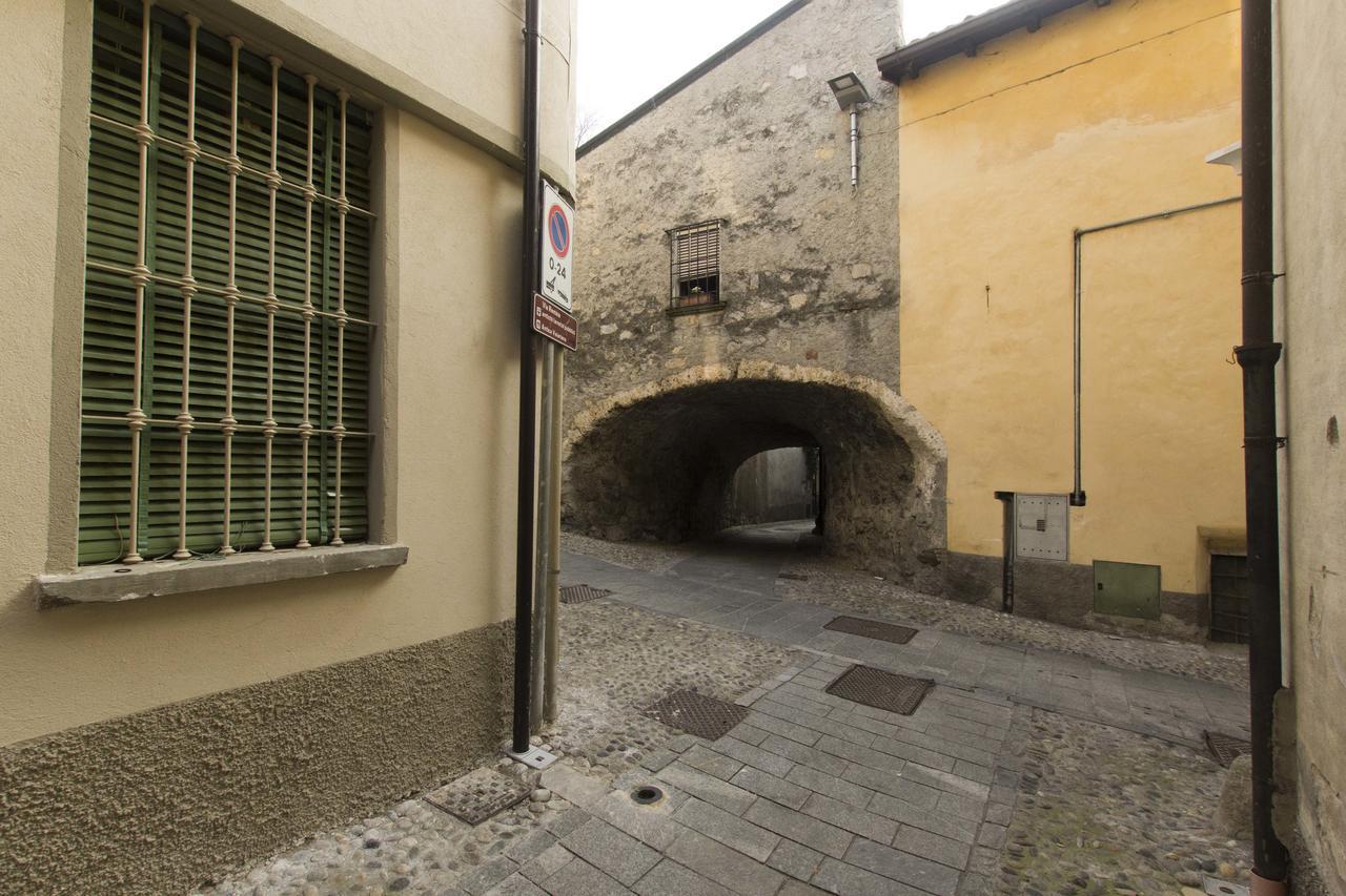 Casa Madali' - Nel Borgo Lejlighed Marone Eksteriør billede