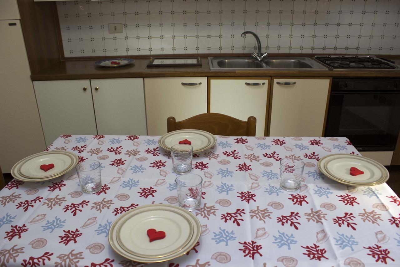 Casa Madali' - Nel Borgo Lejlighed Marone Eksteriør billede